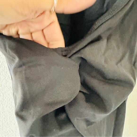 One-Piece Workout Jumpsuit S V Back Scrunch Yoga Romper Sleeveless - Picture 6 of 8